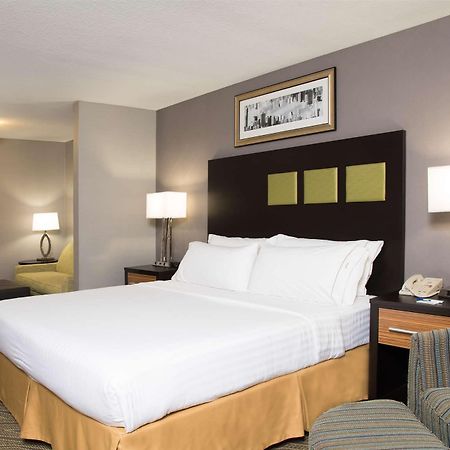 Holiday Inn Express & Suites Danville By Ihg Exterior photo